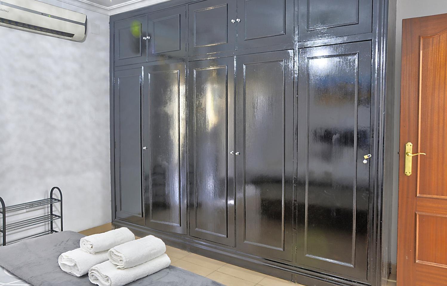 Apartamento Muralla Севілья Екстер'єр фото